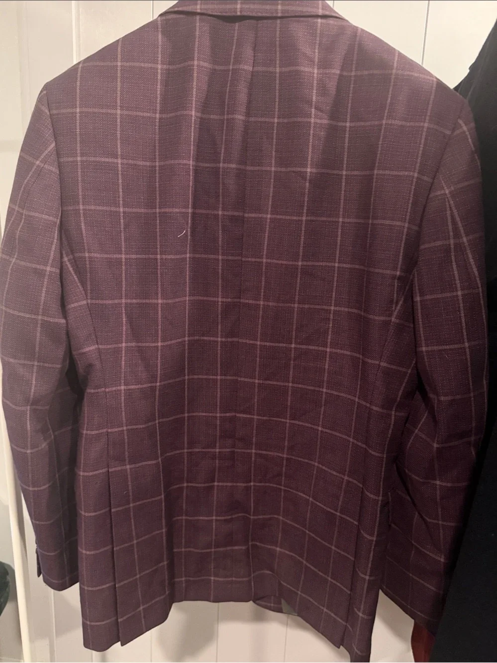 Black Brown 1826 Men's Windowpane Sport Coat in Plum - Picture 4 of 4